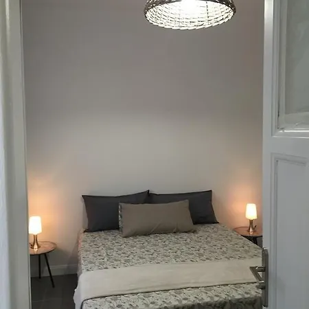Feriehus Maison Gazan *
